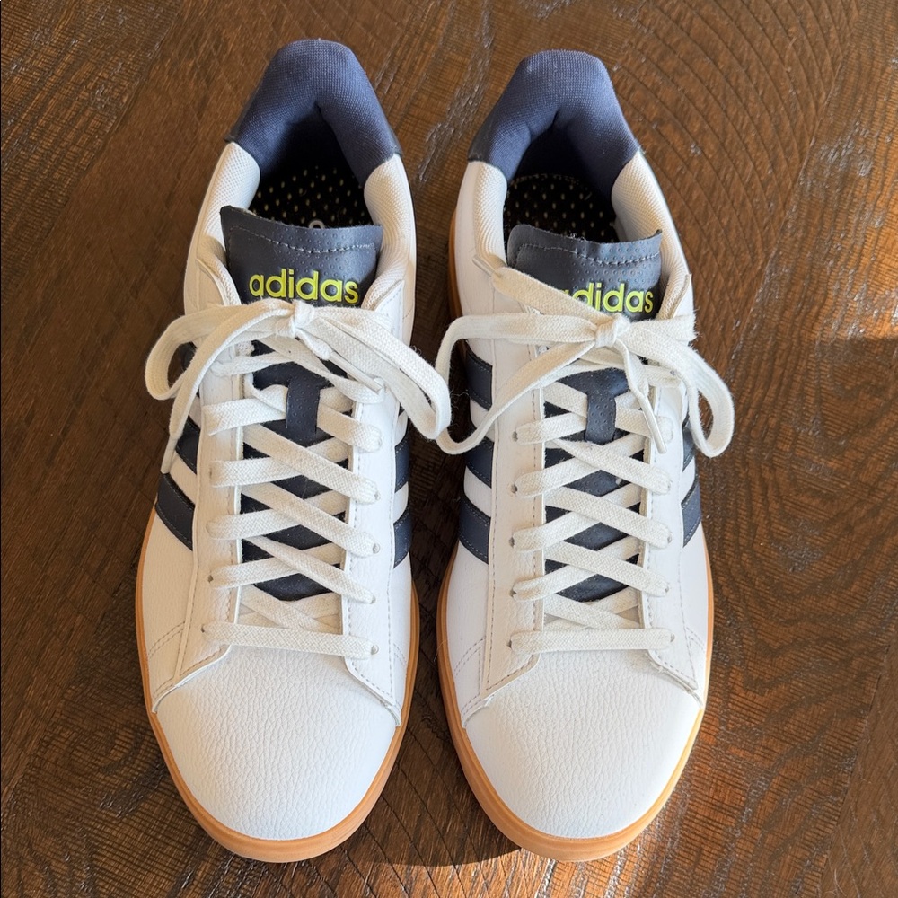 Adidas Men's Grand Court 2.0 Shoes - Picture 3 of 7